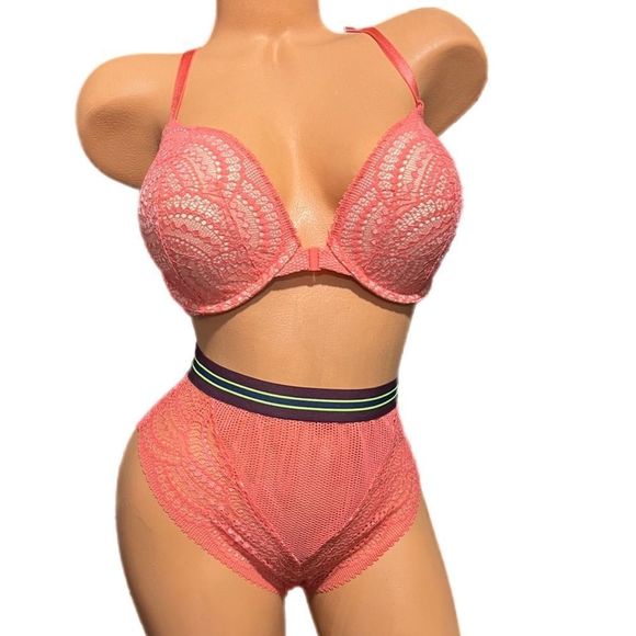 Victorias Secret set Very Sexy Push Up Padded lace bra & High Waist Cheeky panty - Picture 5 of 6